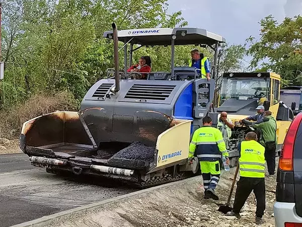 Асфалтирането на улица "Прилеп" ще продължи и в събота