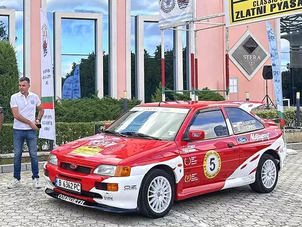 Започна 19-ото издание на класик рали "Златни пясъци"