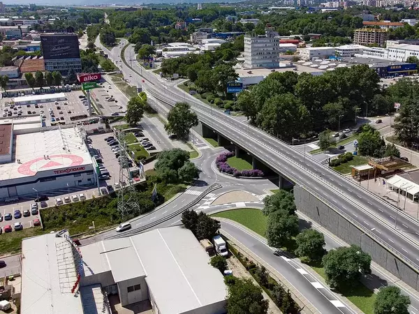 Обществена поръчка за естакадата до Двете кули, обяви Общината