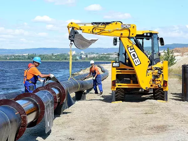 Аварираха временният и основният тръбопровод във Варненското езеро