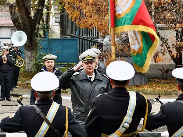 Тържествено отбелязаха 127-ата годишнина от създаването на Военноморска база – Варна