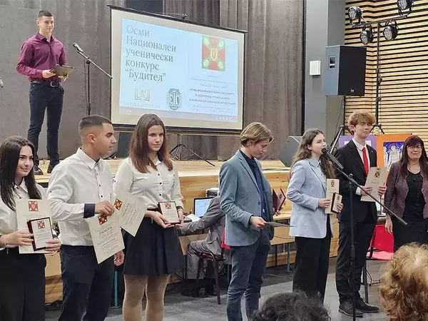 Отличиха 41 проекта на ученици в Националния исторически конкурс "Будител" във Варна