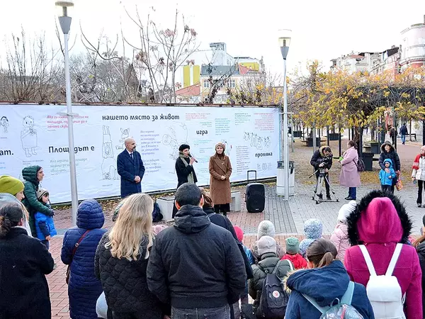 С изложба: Децата на Варна разкриха как си представят града