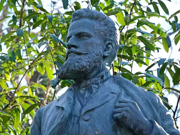 С общоградско поклонение във Варна: Отбелязват Деня на Ботев