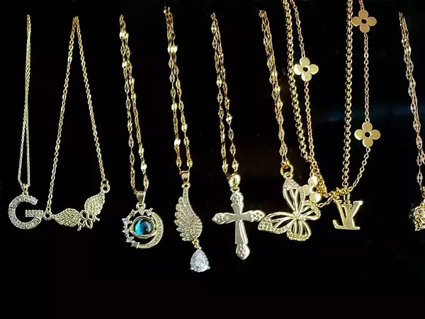 Крадла от Каменар нападна 87-годишна продавачка на бижута