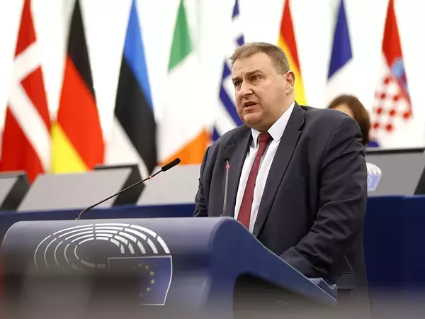 Емил Радев: ЕС трябва да покаже солидарност с България, която е на първа линия в пресрещането на мигрантския натиск