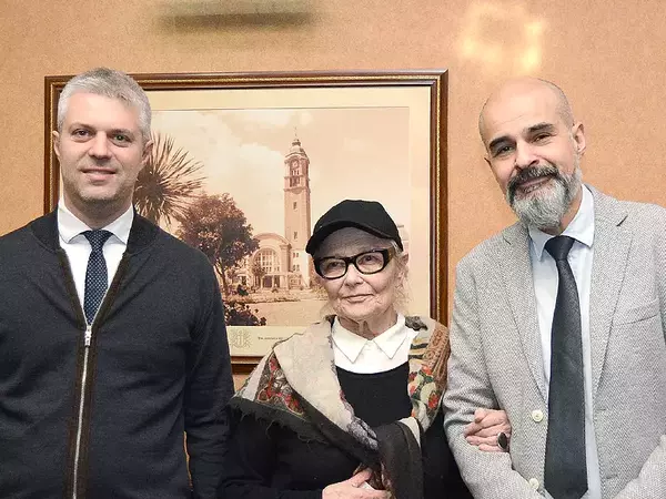 Цветана Манева във Варна: Мечтая общественото мнение да е по-интензивно събрано около театъра