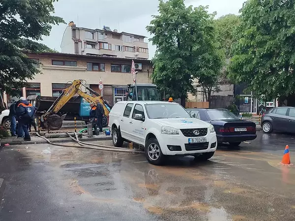 По искане на кмета: По-често ще мият улиците във Варна това лято