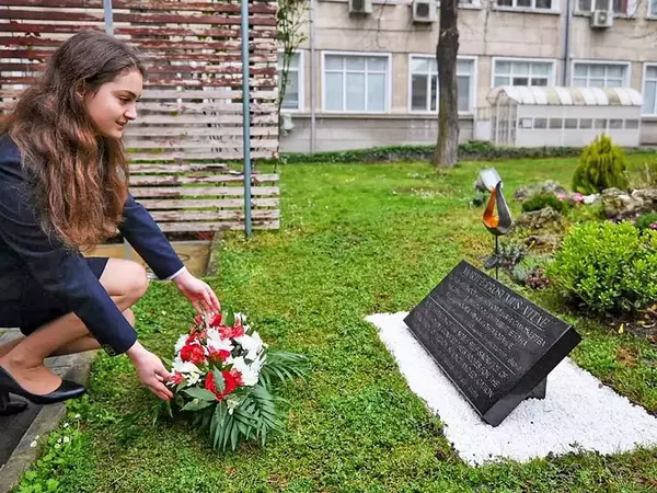 Мемориал в почит на дарителството за медицинска наука и образование откриха във Варна
