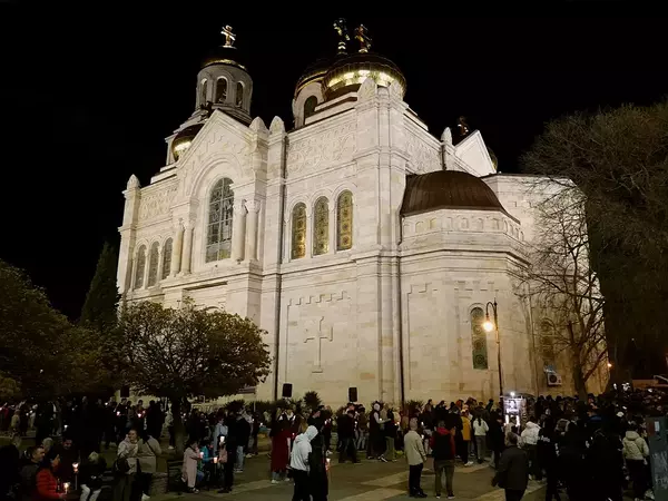 Засилено полицейско присъствие около храмовете във Варна по Великден