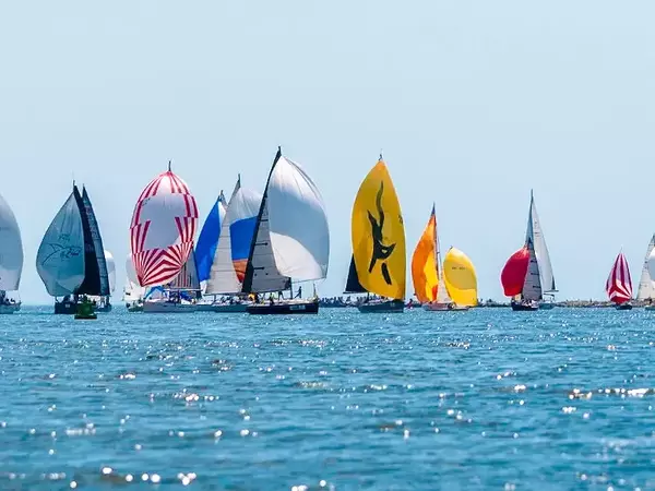 Елитът на българското килово ветроходство се събира за Varna Channel Cup