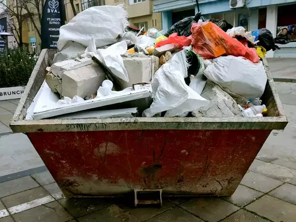 Наложиха 10 глоби на фирми, транспортиращи строителни отпадъци