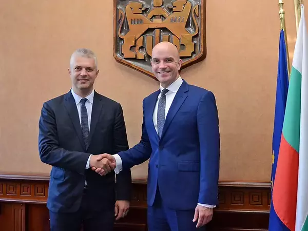 Благомир Коцев се оплака на посланика на Великобритания: Общината има нужда от съдействието на държавата