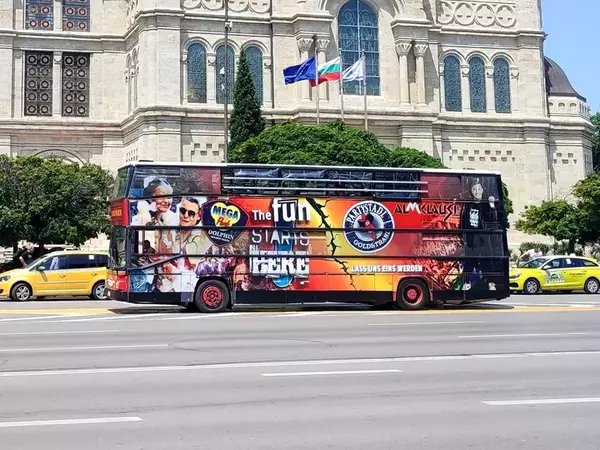 Близо 320 000 туристи са посетили Варна през август