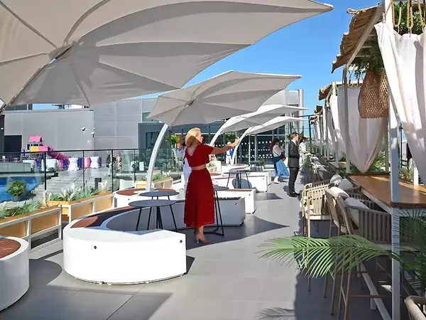 Откриха обновената външна зона на Летище Варна