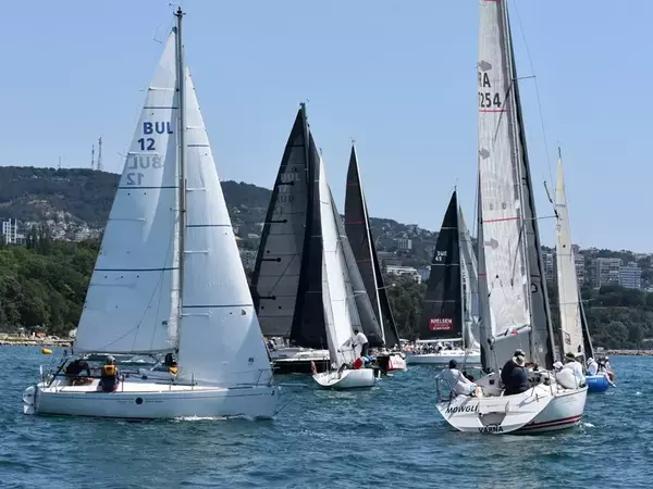 Варненски екипажи доминираха в 49-ата регата Порт Варна