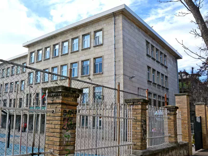 Строителни дейности стартираха в още две училища във Варна