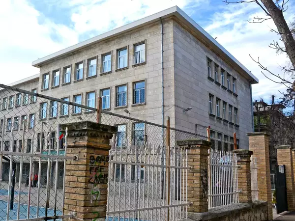 Строителни дейности стартираха в още две училища във Варна