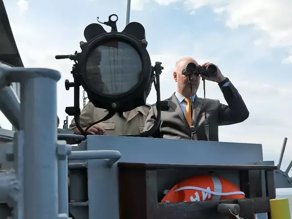 Росен Желязков във Варна: Инвестициите за отбрана ще бъдат увеличени през следващите години