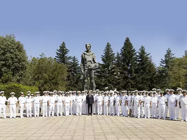 Във Варна: Обсъдиха възможностите за придобиване на подводници