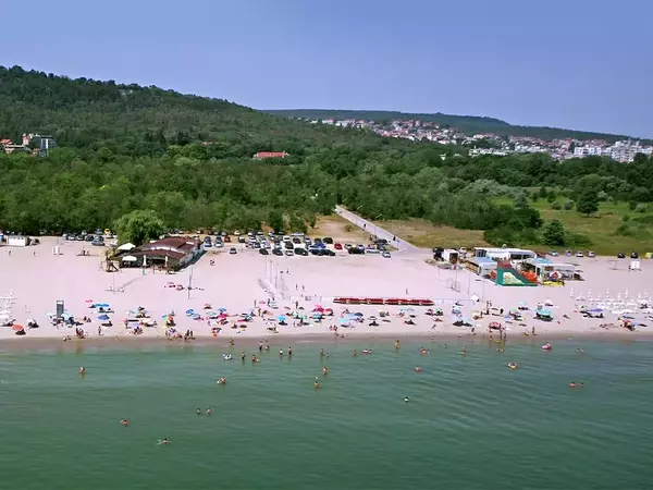 За Деня на Варна: Изработват пясъчна фигура на Света Богородица