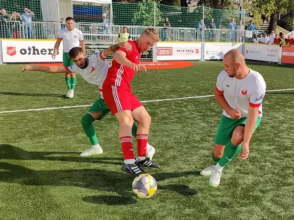 Българският "Отбор на надеждата" завърши дванадесети в Световното за бездомни