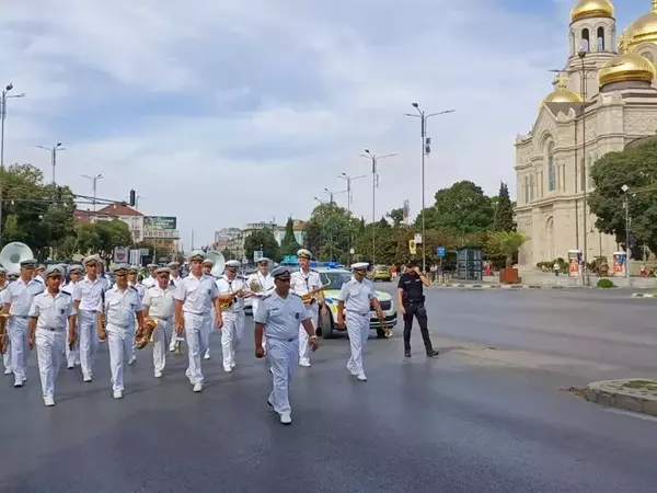 140 години от Съединението на България отбелязаха във Варна