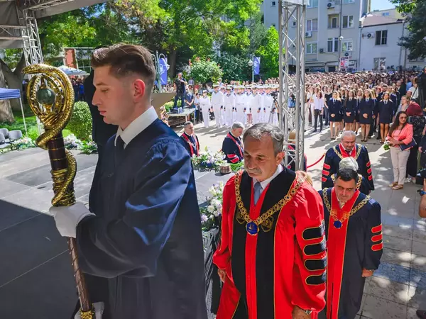 Над 1700 са новите студенти в Медицинския университет във Варна