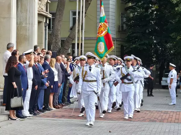 Във Варна тържествено отбелязаха Деня на Независимостта