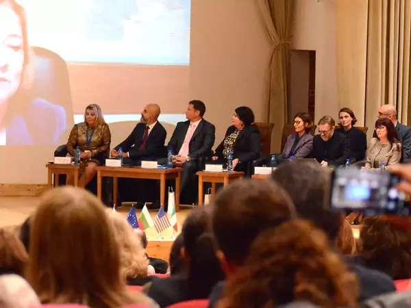 Образователен форум във Варна привлече рекорден брой участници