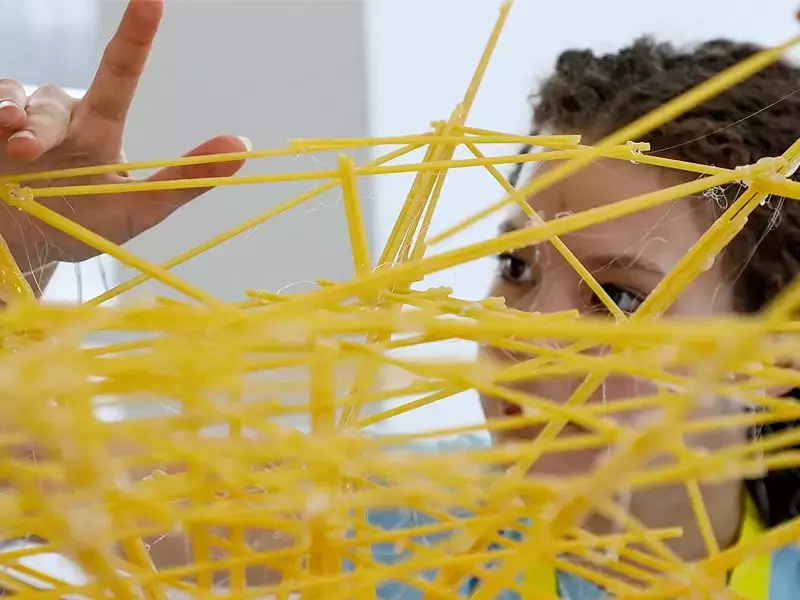 Гимназисти от Шумен спечелиха състезанието "Varna Spaghetti Engineering"
