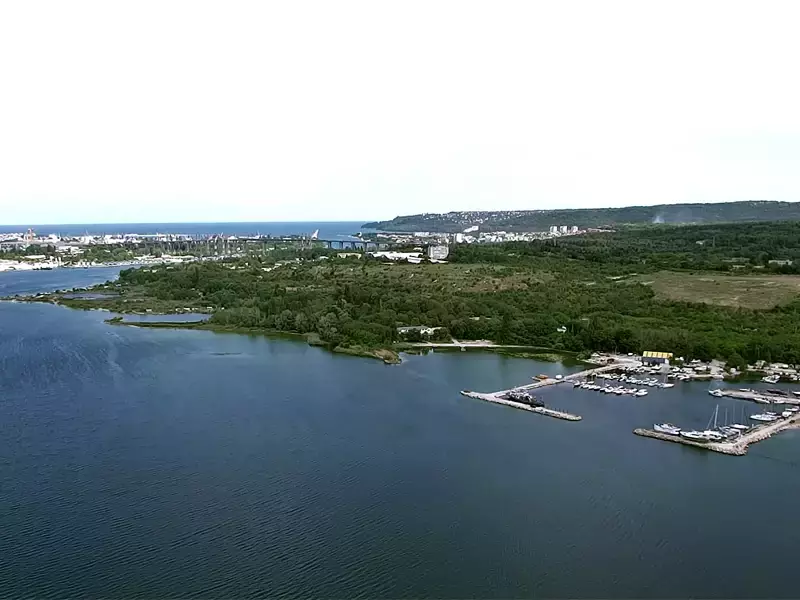 Отстраниха аварията на тръбопровода във Варненското езеро