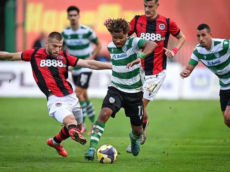 Локомотив София излъга Черно море на Тича