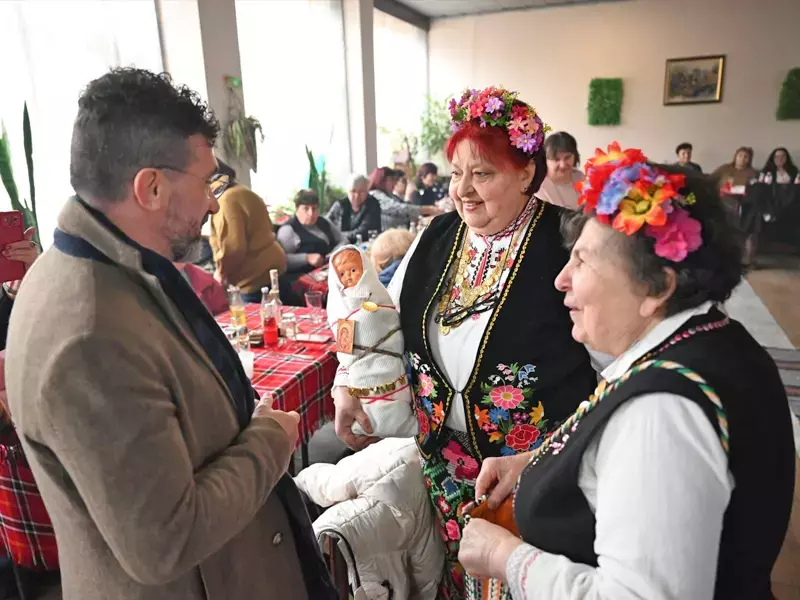 Отпразнуваха Бабинден в Девня