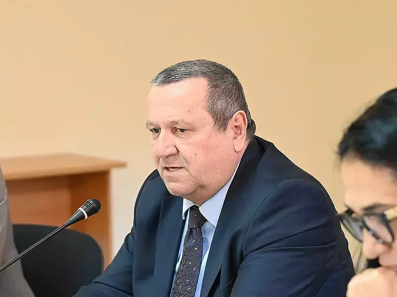 Министър Адемов във Варна: Всички социални плащания са гарантирани