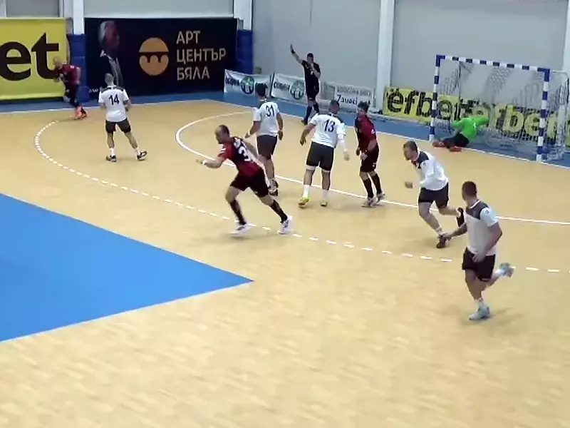 Спартак Варна загуби от лидера Локомотив Горна Оряховица