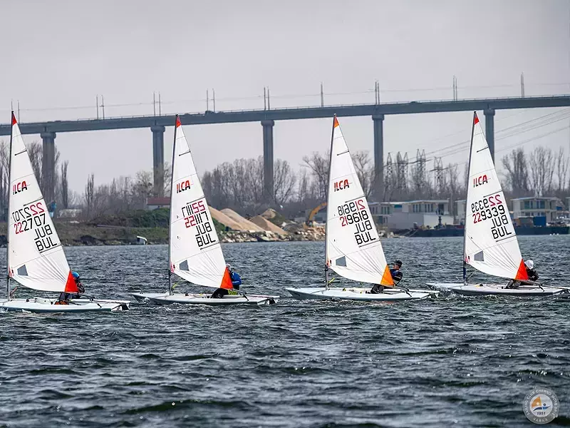 Над 100 ветроходци от 3 страни се включиха в регата „Бриз“