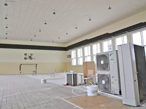 До края на юни приключва ремонтът на Спортен комплекс "Локомотив" във Варна