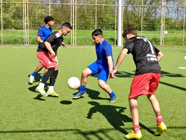 Футболен турнир събра деца от социално уязвими групи във Варна