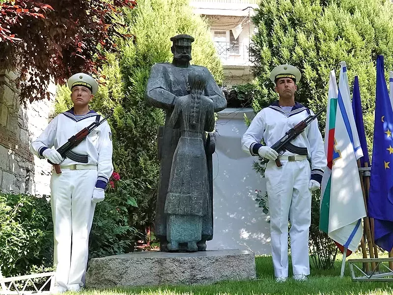 148 години от Освобождението на Варна отбелязаха с общоградско честване
